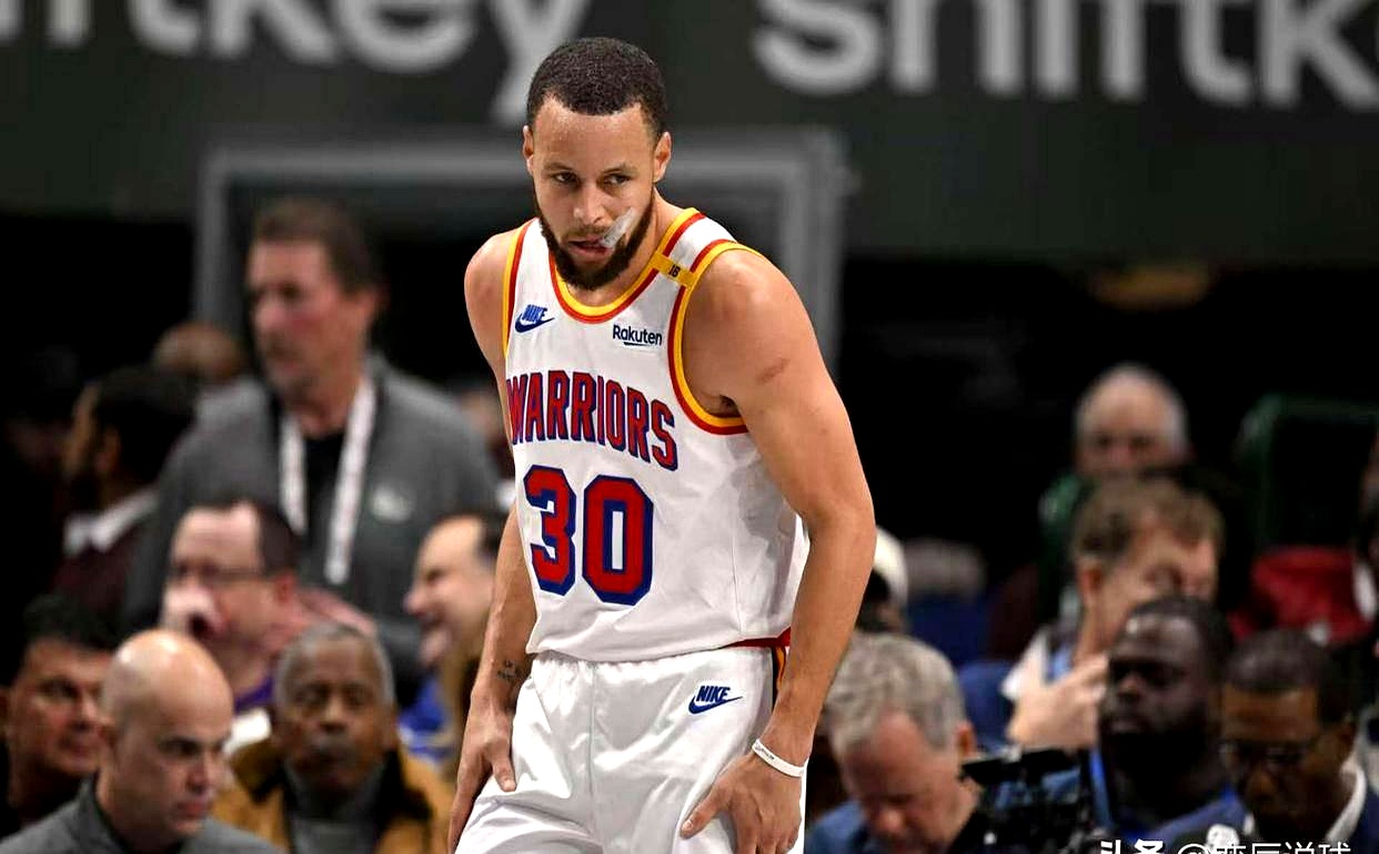 九游游戏-库里重返赛场，重要助攻首场状态出色，SKT观众沸腾！-九游游戏